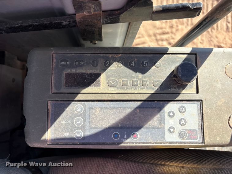 image for item EF6191 2005 Kobelco SK135SRLC excavator