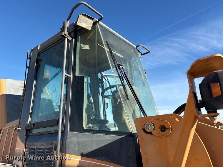 image for item EF6193 2003 Case 721D wheel loader