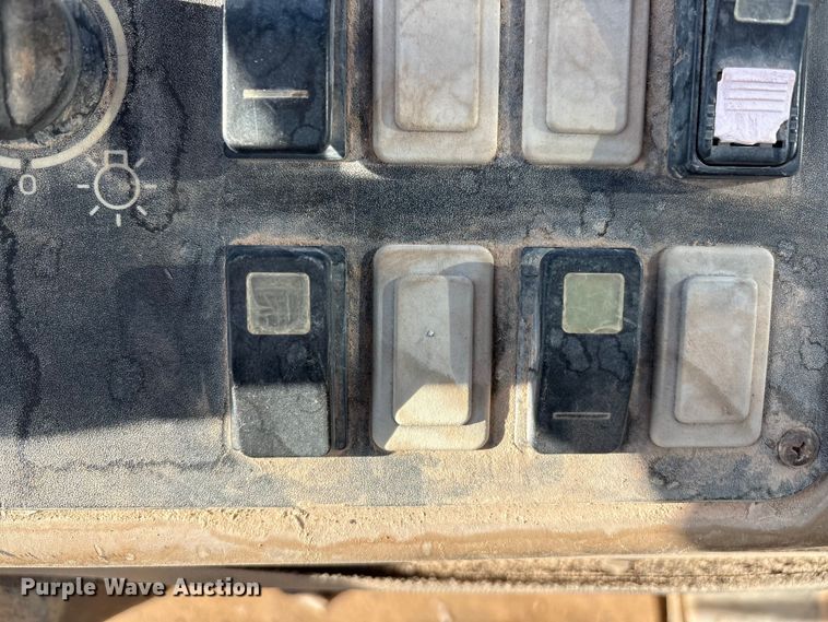 image for item EF6193 2003 Case 721D wheel loader