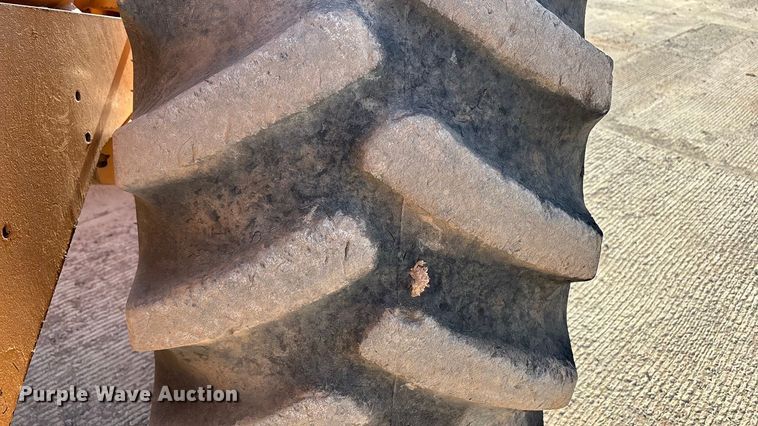 image for item EF6193 2003 Case 721D wheel loader