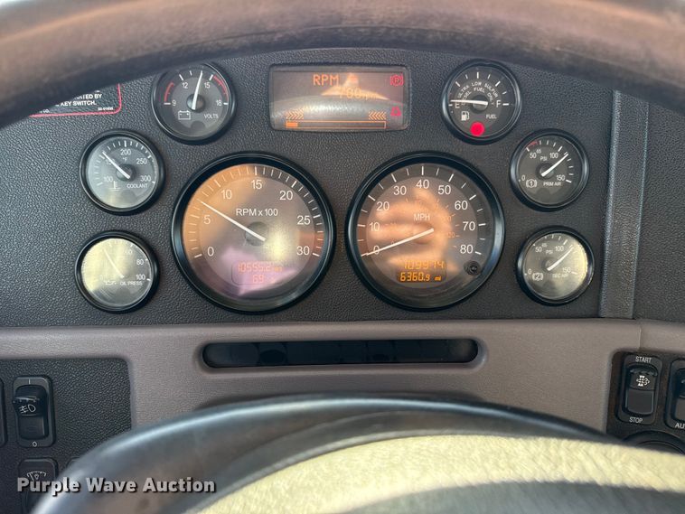 image for item EG1736 2013 Peterbilt 367 vacuum truck