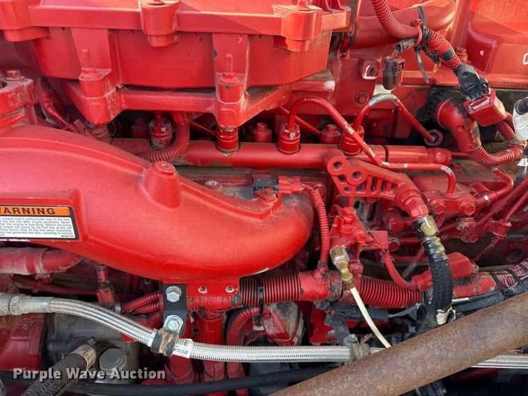 image for item EG1736 2013 Peterbilt 367 vacuum truck