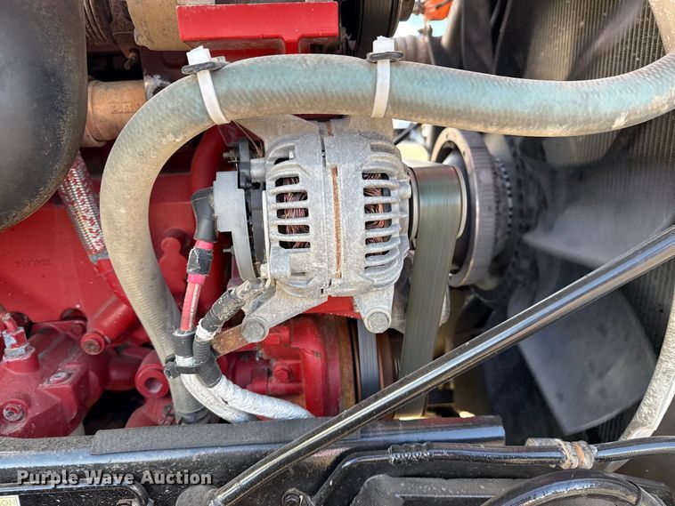 image for item EG1736 2013 Peterbilt 367 vacuum truck