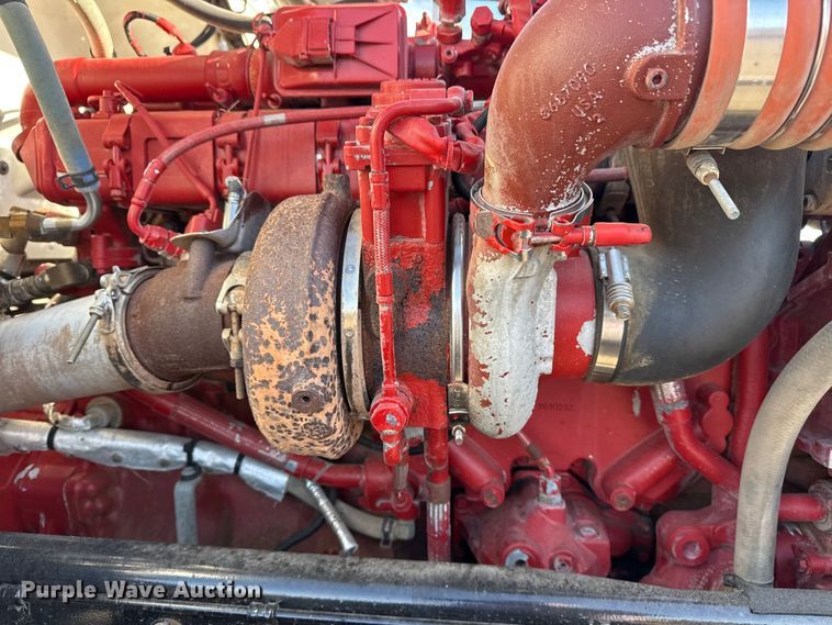 image for item EG1736 2013 Peterbilt 367 vacuum truck