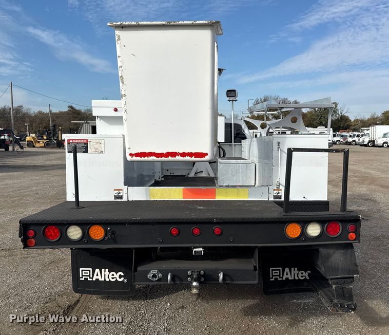 image for item EG1738 2015 Ford F450 Super Duty bucket truck
