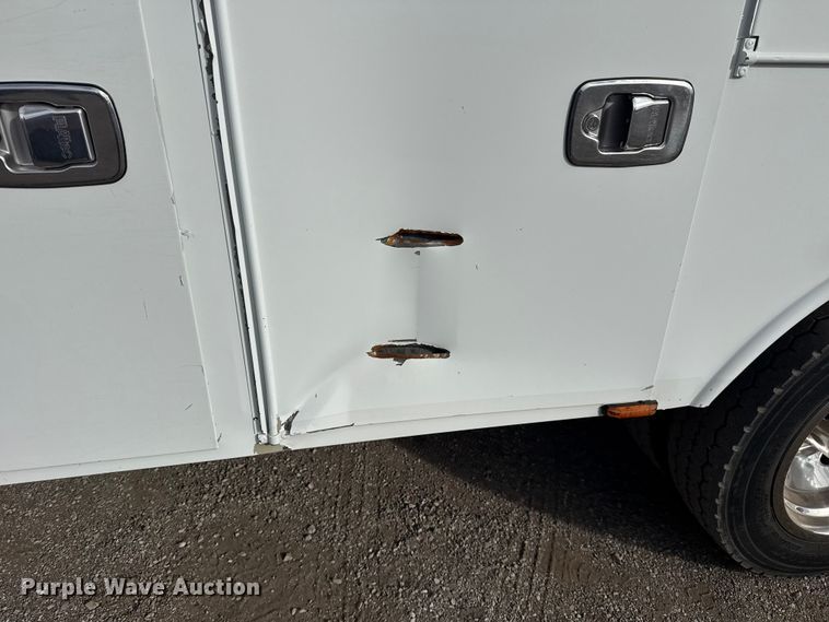 image for item EG1738 2015 Ford F450 Super Duty bucket truck