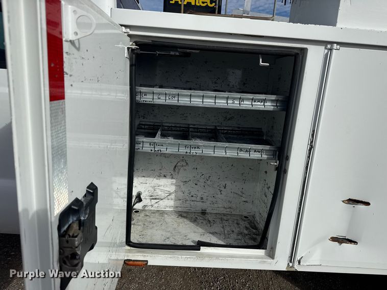 image for item EG1738 2015 Ford F450 Super Duty bucket truck