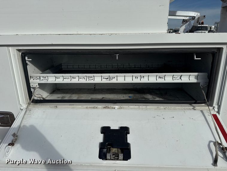 image for item EG1738 2015 Ford F450 Super Duty bucket truck