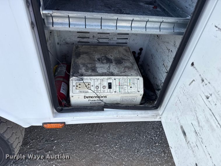 image for item EG1738 2015 Ford F450 Super Duty bucket truck