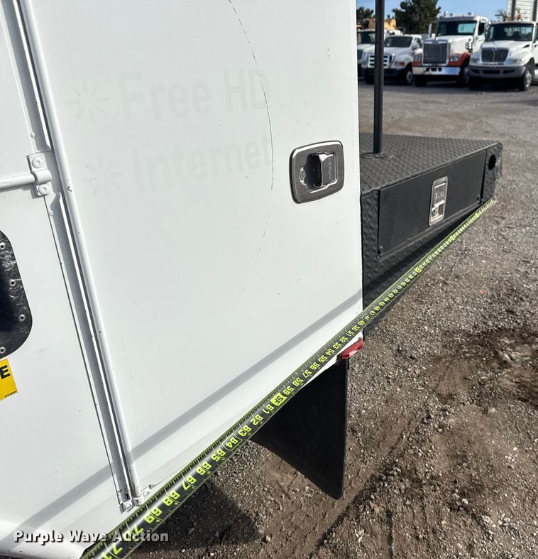 image for item EG1738 2015 Ford F450 Super Duty bucket truck