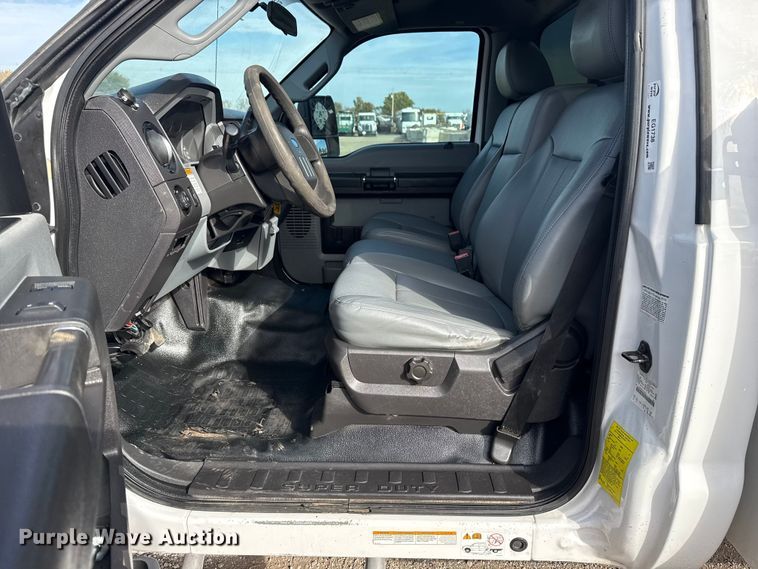 image for item EG1738 2015 Ford F450 Super Duty bucket truck