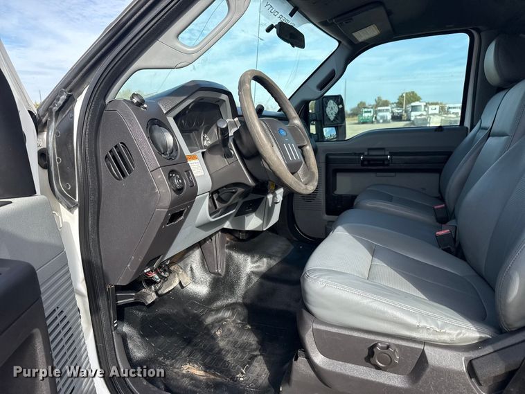 image for item EG1738 2015 Ford F450 Super Duty bucket truck