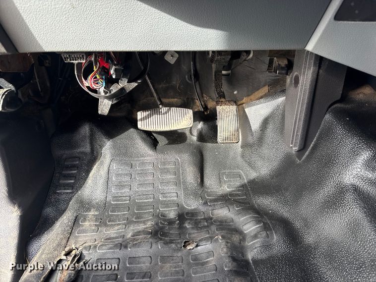 image for item EG1738 2015 Ford F450 Super Duty bucket truck