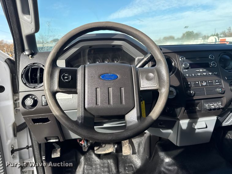 image for item EG1738 2015 Ford F450 Super Duty bucket truck