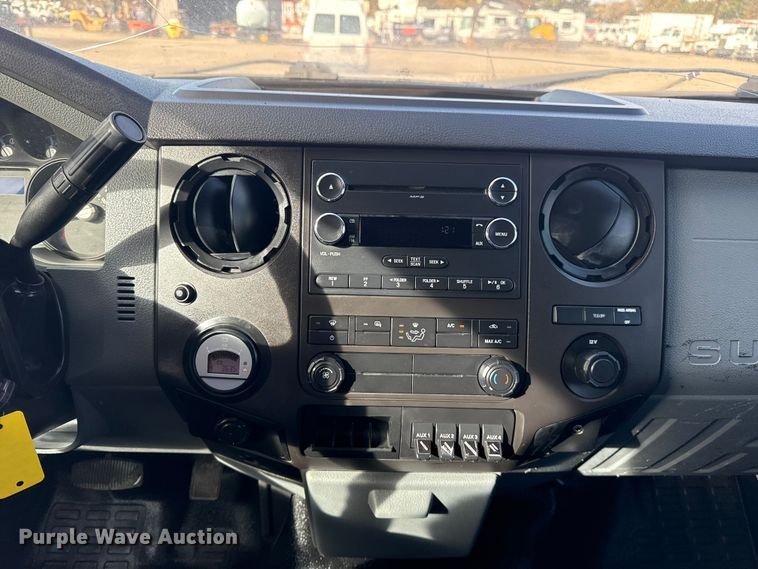 image for item EG1738 2015 Ford F450 Super Duty bucket truck