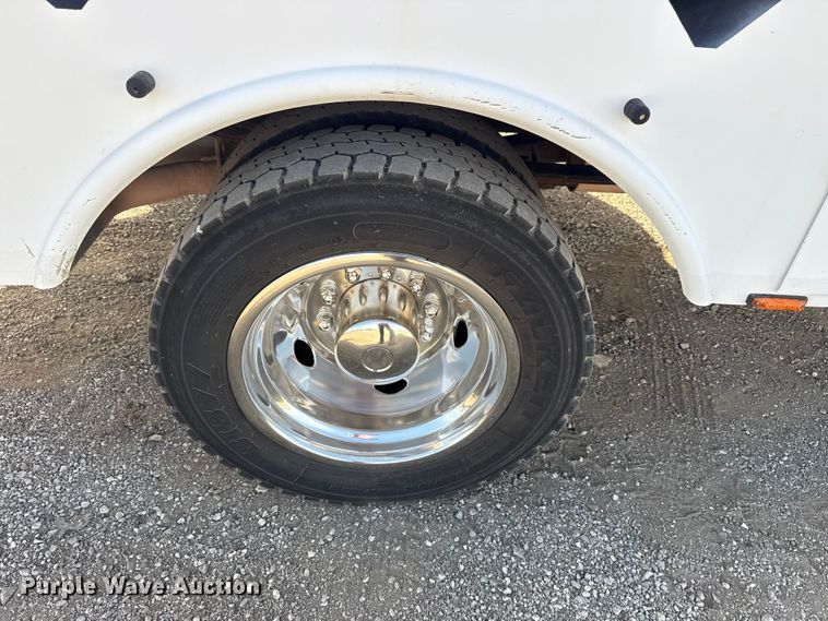 image for item EG1738 2015 Ford F450 Super Duty bucket truck