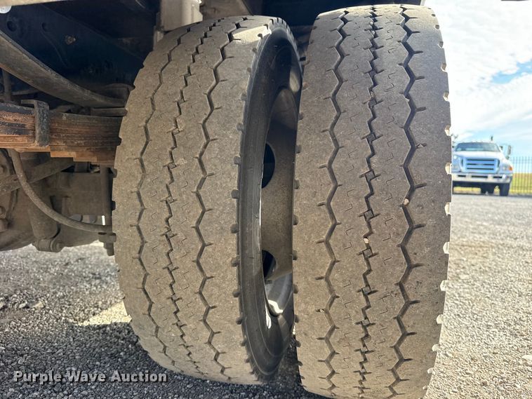 image for item EG1738 2015 Ford F450 Super Duty bucket truck