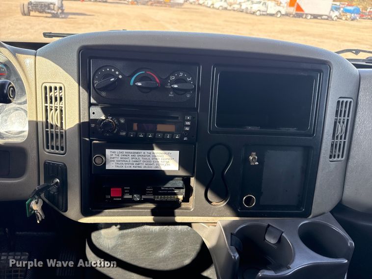 image for item EG1739 2013 International 4300 vacuum truck