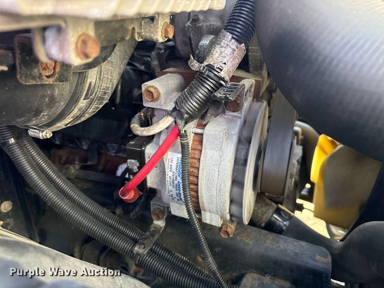 image for item EG1739 2013 International 4300 vacuum truck