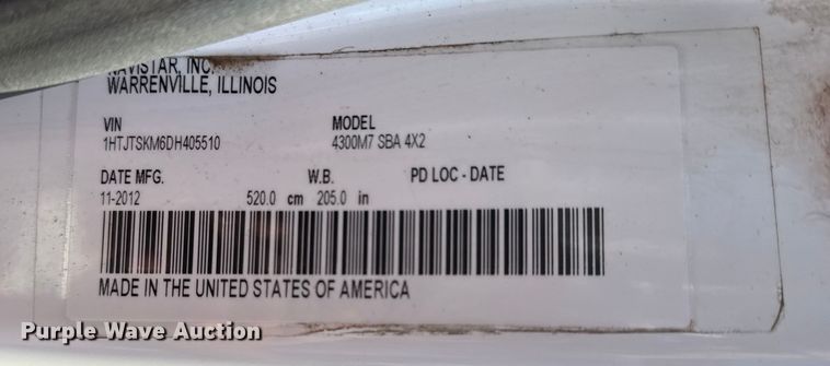 image for item EG1739 2013 International 4300 vacuum truck