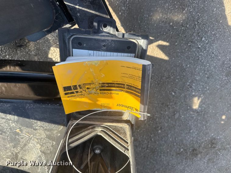 image for item EG1744 2022 Vermeer CV573SGT vacuum excavator