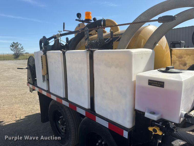 image for item EG1744 2022 Vermeer CV573SGT vacuum excavator