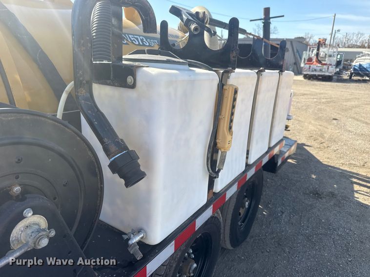 image for item EG1744 2022 Vermeer CV573SGT vacuum excavator