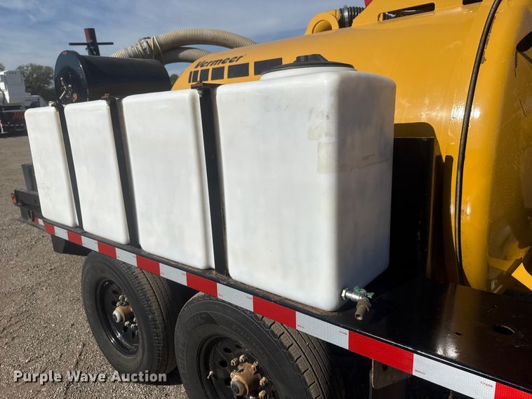 image for item EG1744 2022 Vermeer CV573SGT vacuum excavator