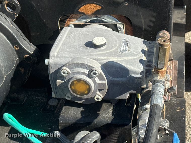 image for item EG1744 2022 Vermeer CV573SGT vacuum excavator