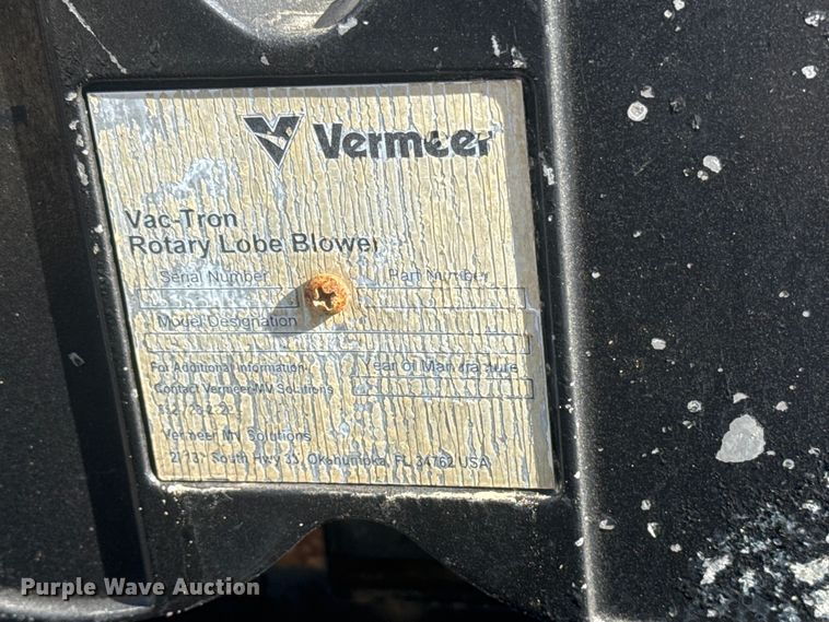 image for item EG1744 2022 Vermeer CV573SGT vacuum excavator