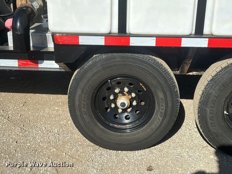 image for item EG1744 2022 Vermeer CV573SGT vacuum excavator