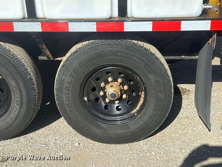 image for item EG1744 2022 Vermeer CV573SGT vacuum excavator