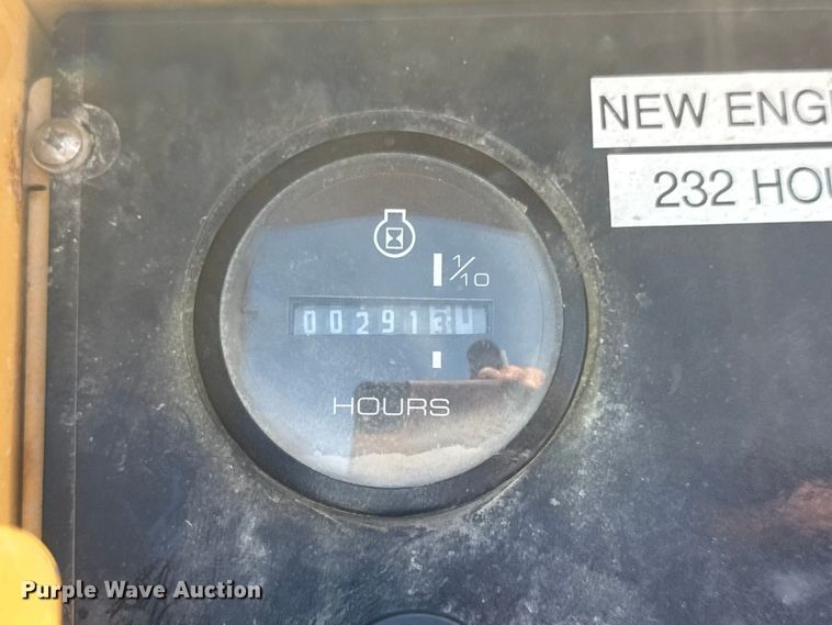 image for item EG1744 2022 Vermeer CV573SGT vacuum excavator