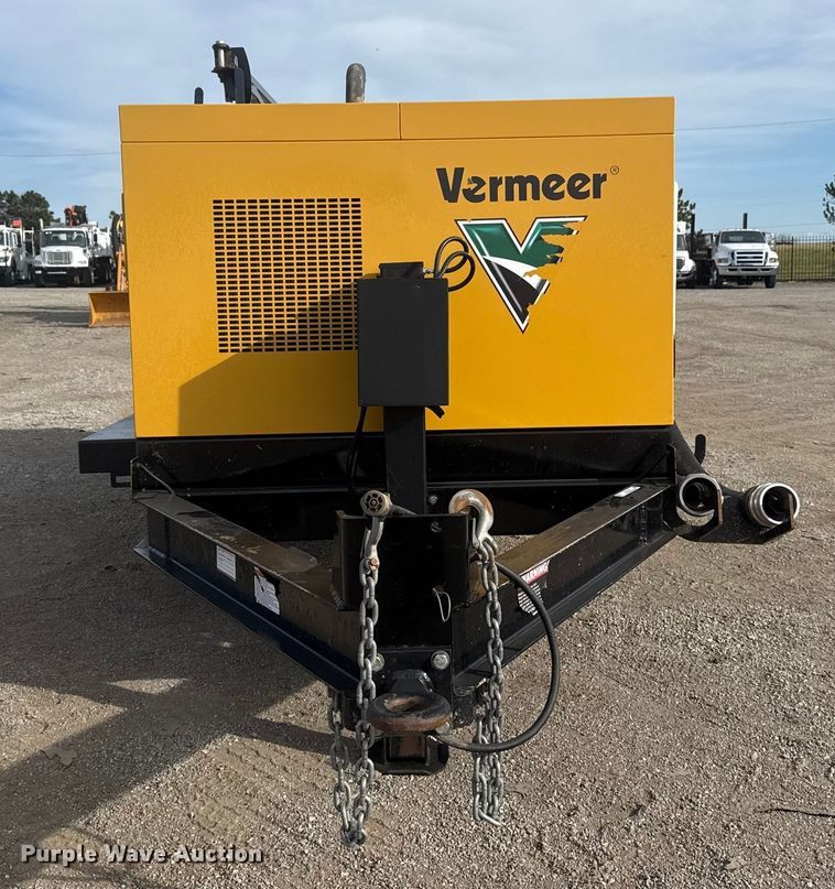image for item EG1748 2022 Vermeer LP873SDT vacuum excavator