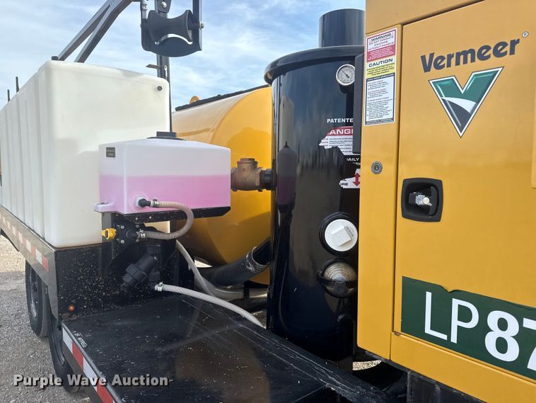 image for item EG1748 2022 Vermeer LP873SDT vacuum excavator