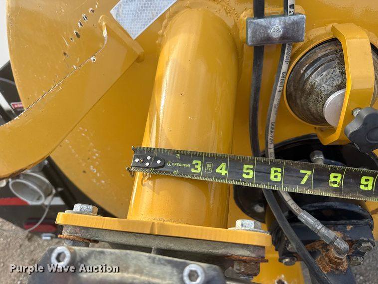 image for item EG1748 2022 Vermeer LP873SDT vacuum excavator