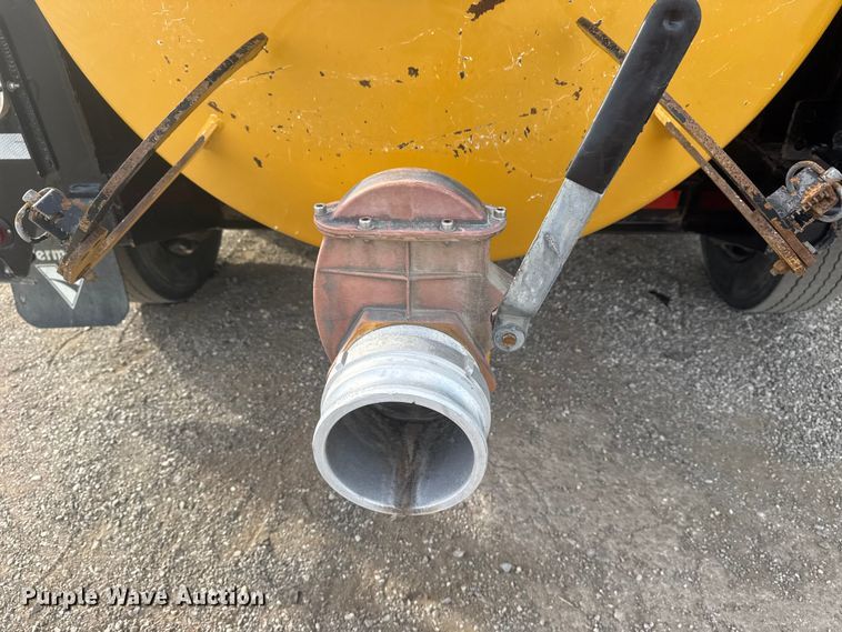 image for item EG1748 2022 Vermeer LP873SDT vacuum excavator