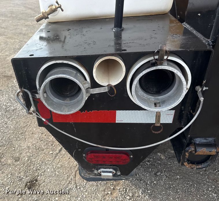 image for item EG1748 2022 Vermeer LP873SDT vacuum excavator