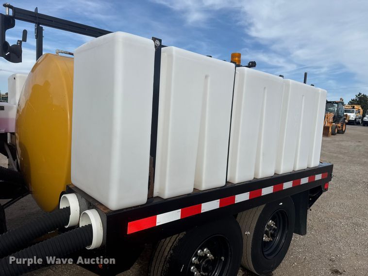 image for item EG1748 2022 Vermeer LP873SDT vacuum excavator