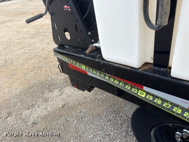 image for item EG1748 2022 Vermeer LP873SDT vacuum excavator