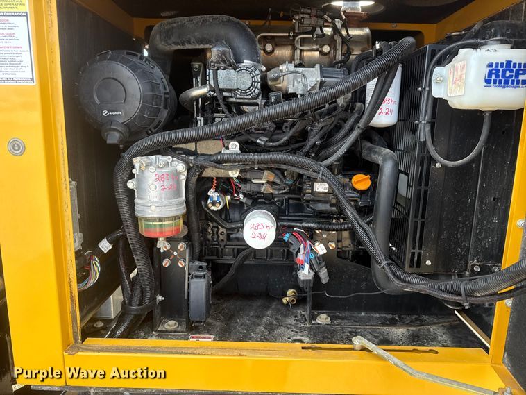 image for item EG1748 2022 Vermeer LP873SDT vacuum excavator