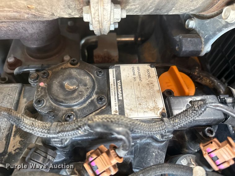 image for item EG1748 2022 Vermeer LP873SDT vacuum excavator