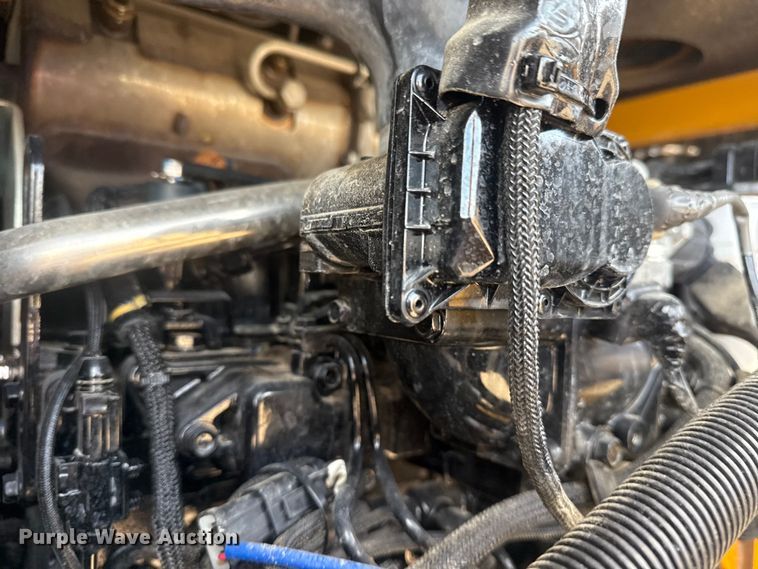 image for item EG1748 2022 Vermeer LP873SDT vacuum excavator