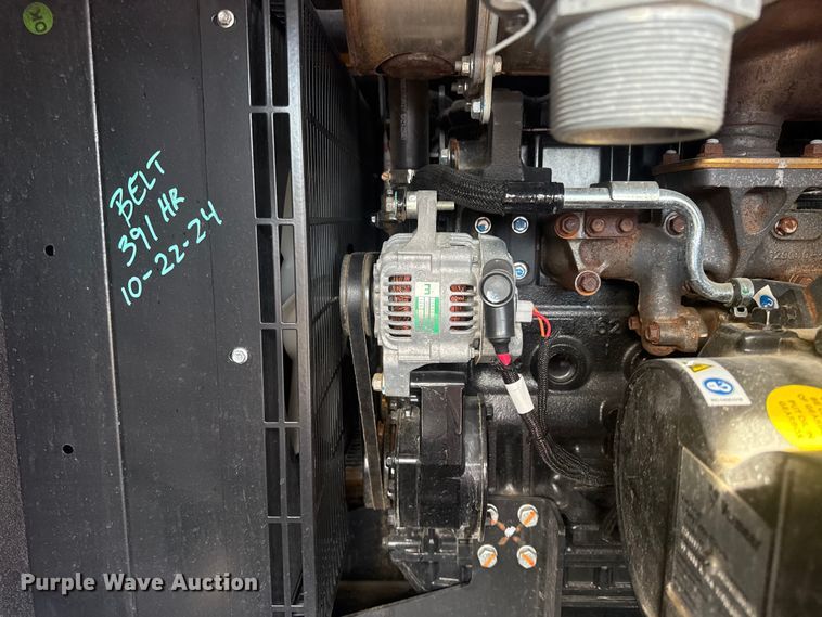 image for item EG1748 2022 Vermeer LP873SDT vacuum excavator