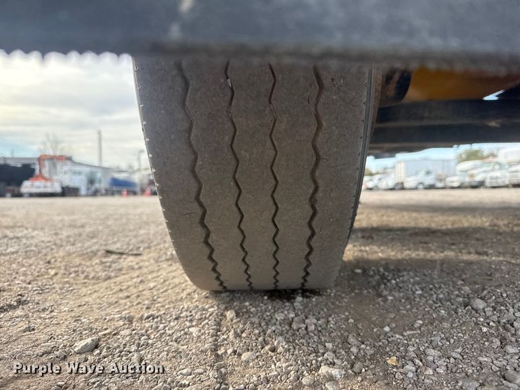 image for item EG1748 2022 Vermeer LP873SDT vacuum excavator