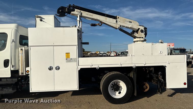 image for item EG1751 2007 Freightliner Business Class M2 crane truck
