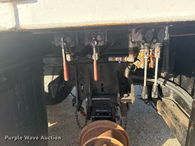 image for item EG1751 2007 Freightliner Business Class M2 crane truck