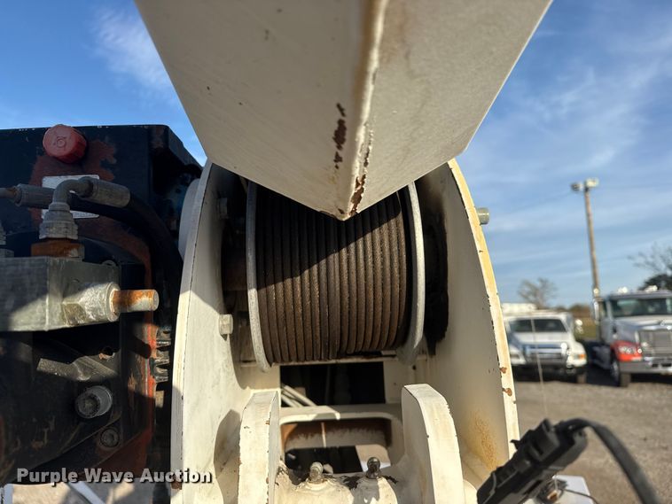 image for item EG1751 2007 Freightliner Business Class M2 crane truck