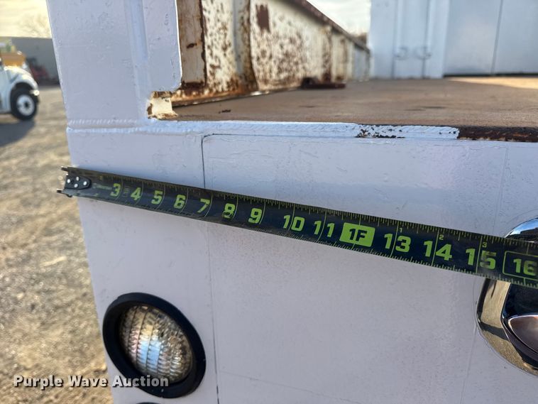 image for item EG1751 2007 Freightliner Business Class M2 crane truck