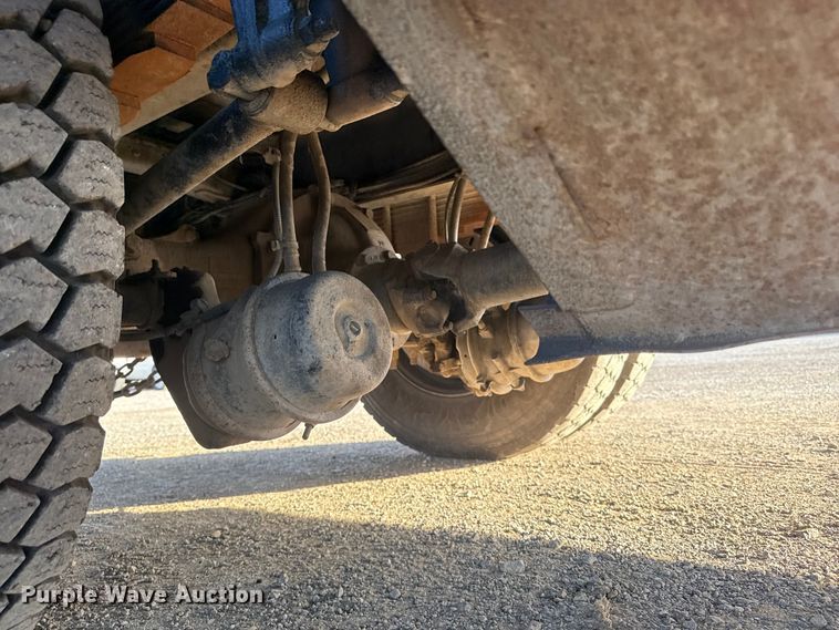 image for item EG1751 2007 Freightliner Business Class M2 crane truck